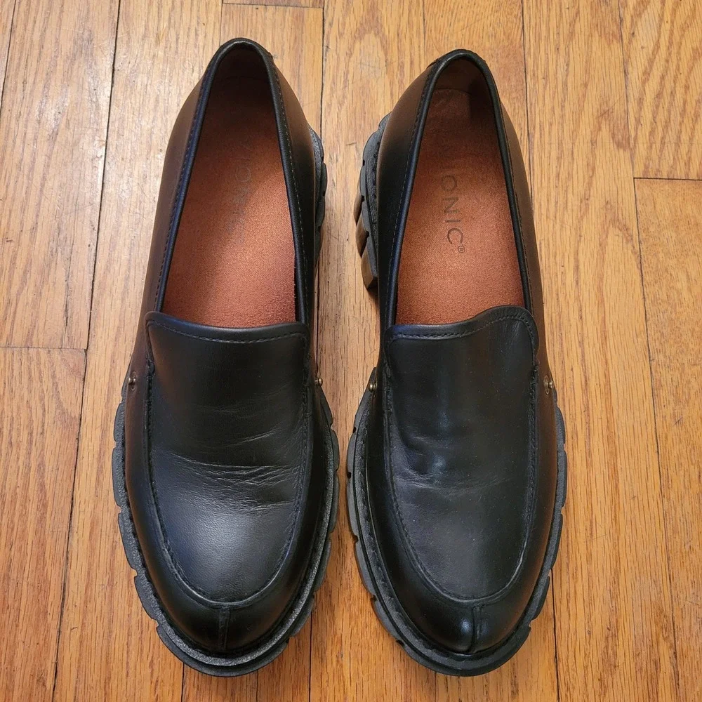 Vionic Elodie Black Leather‎ Lug Sole Platform Loafers 6 Slip On Shoes Academia